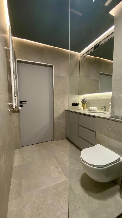 Ferienwohnung Grey House + Free Parking Breslau Exterior foto
