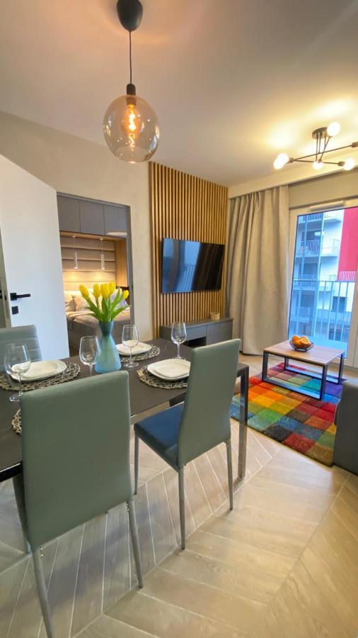 Ferienwohnung Grey House + Free Parking Breslau Exterior foto