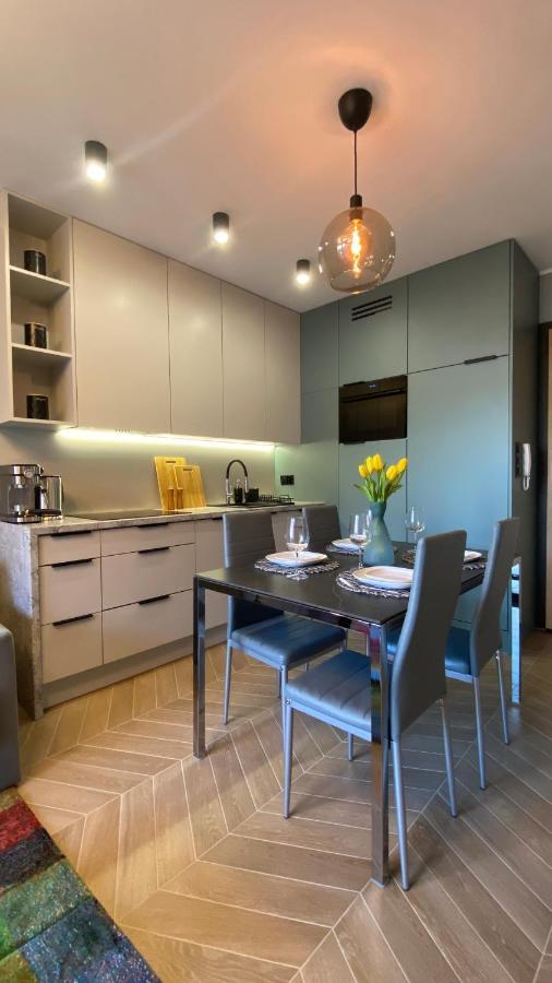 Ferienwohnung Grey House + Free Parking Breslau Exterior foto